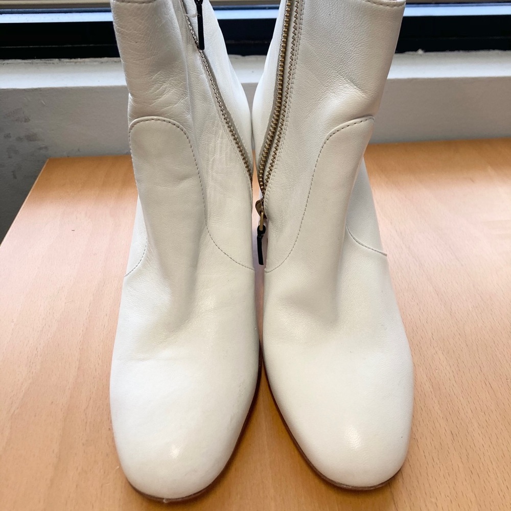 Stuart Weitzman White Leather Ankle Boots - Size 6